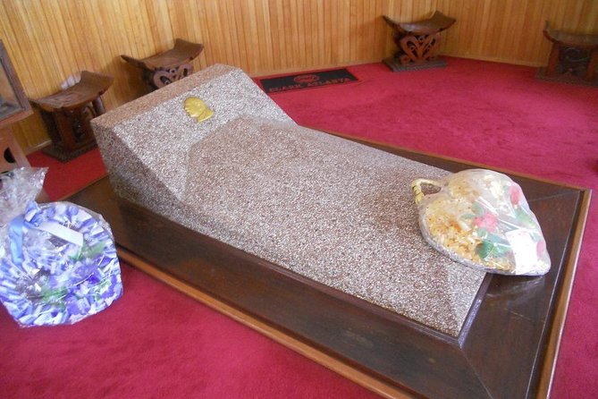 1 Day Accra City Tour - The guide makes or breaks the day