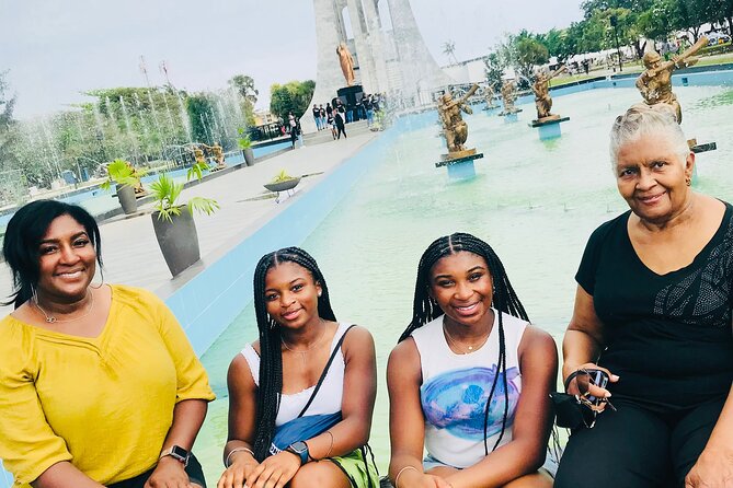 3 Days Accra Historical ,Cape Coast Black Roots ,& Kumasi Culture - Independence Square and Makola Market: official Ghana and everyday Ghana