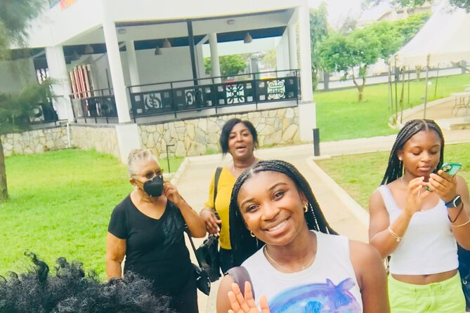 3 Days Accra Historical ,Cape Coast Black Roots ,& Kumasi Culture - Centre for National Culture: Ghanaian crafts and bargaining time