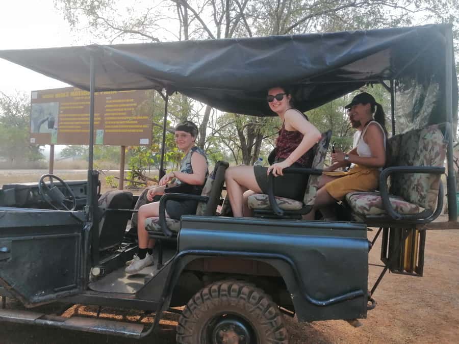 3 Days Elephant Safari at Mole Park with round trip flights - Key points at a glance