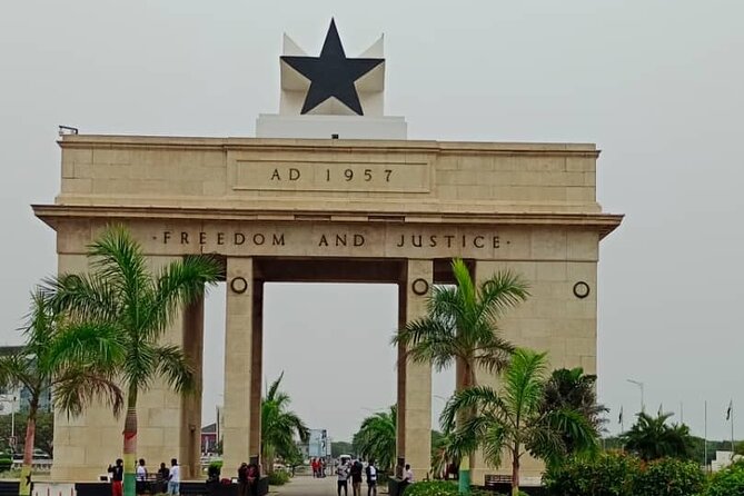 7-Day Private Cultural and Heritage Tour in Ghana - Day three: Aburi gardens and the Volta River