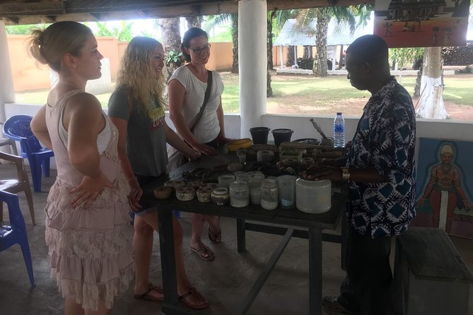 8 Day Cultural, History and Adventure Tour - Kente, Asante history, and Kumasi’s busy market