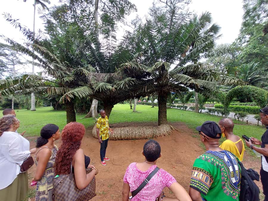 Aburi Botanical Gardens & First Cocoa Farm - Walking through Aburi Botanical Gardens