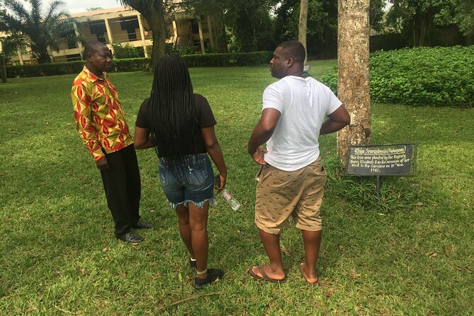 Aburi Gardens and Tetteh Quarshie Farms - Food, company, and the shape of the day