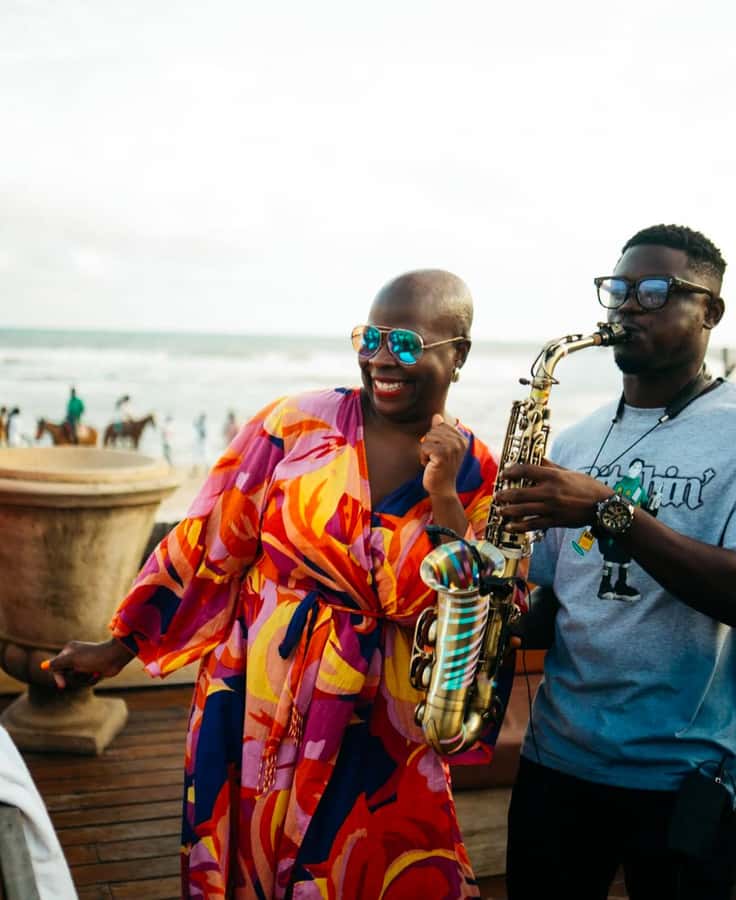 Accra Beachfront Experience: Sun Sand Calm & Lunch - Horse riding along the coast