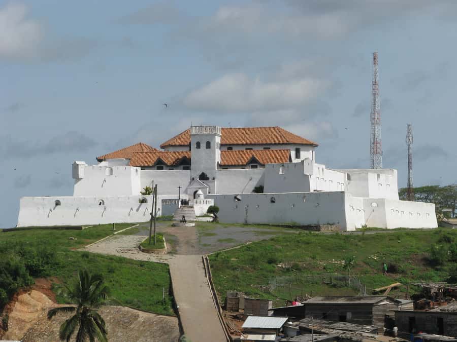 Accra: Cape Coast and Elmina Private Cultural Tour - Kakum National Park and the canopy walkway