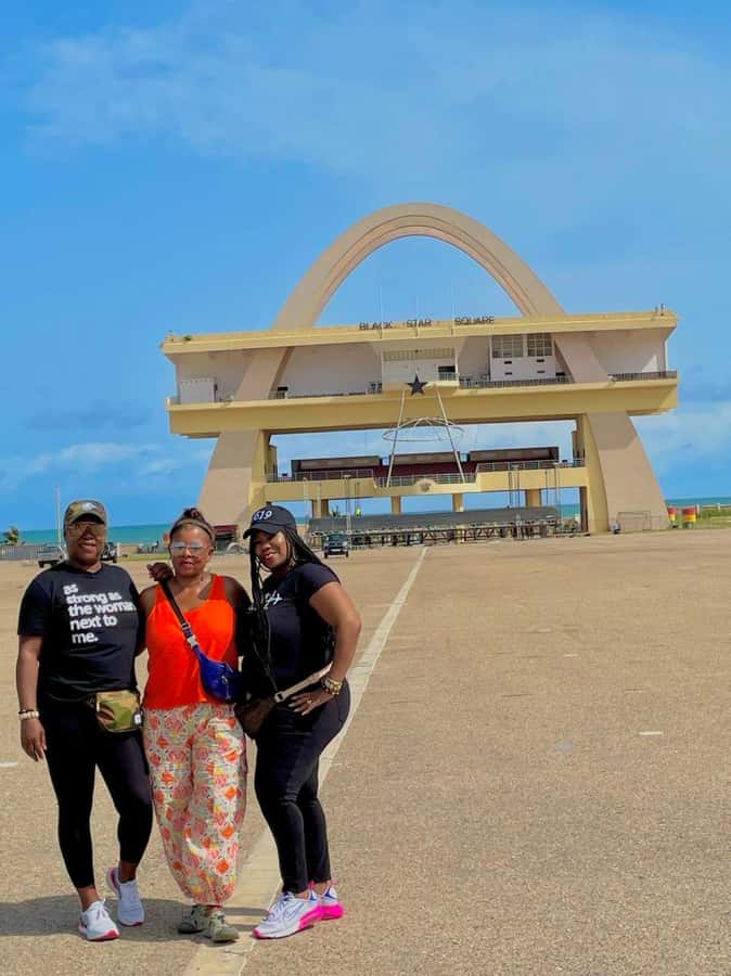 Accra: City Highlights Half-day Guided Tour with Transfers - Kwame Nkrumah Memorial Park: Where Independence Was Declared