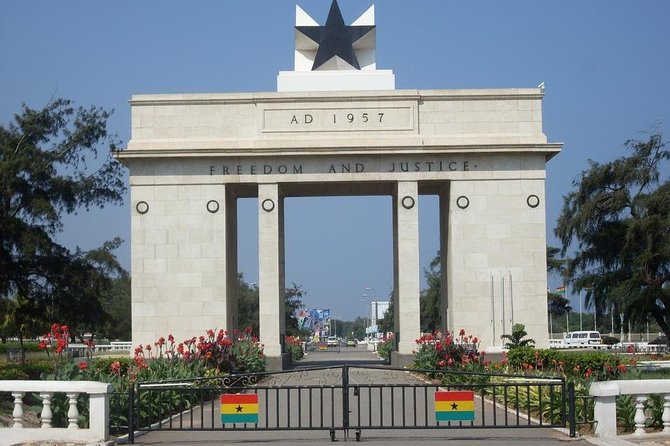 Accra City Tour - Kane Kwei and Ghana’s fantasy coffins