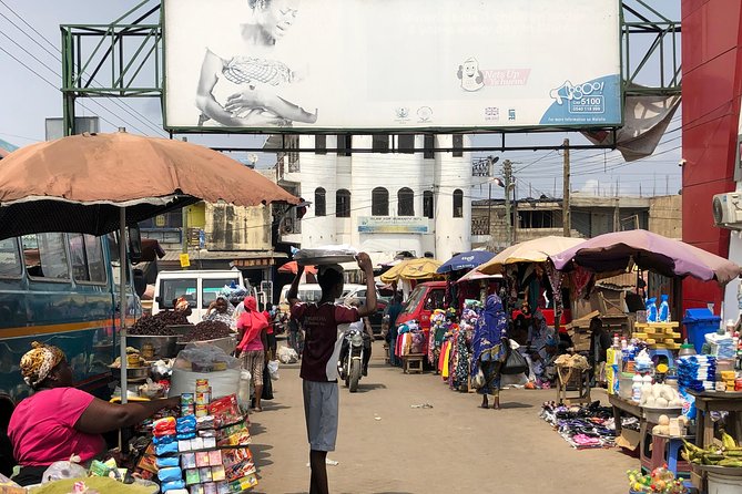 Accra City Tour - Independence Square brings Ghana’s public story outdoors
