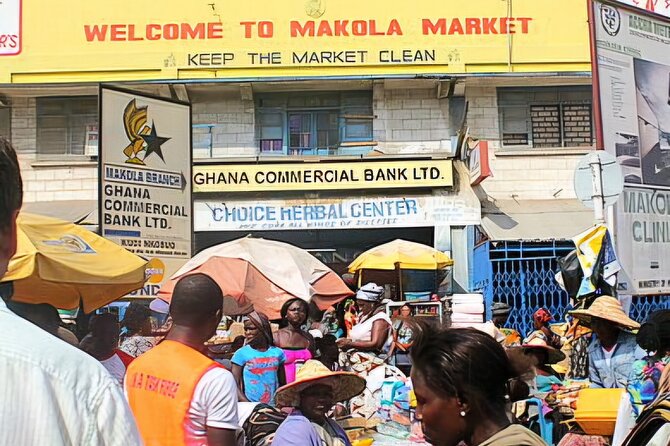 Accra, Ghana Guided Local Market Tour - A private group of three keeps the outing personal