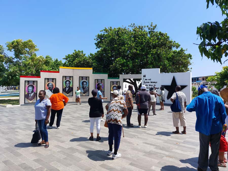 Accra Slave Tour - Ussher Fort and the Dutch connection