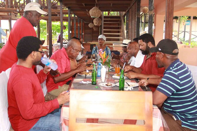Accra To Cape Coast And Elmina Day Tour - What the private guide adds