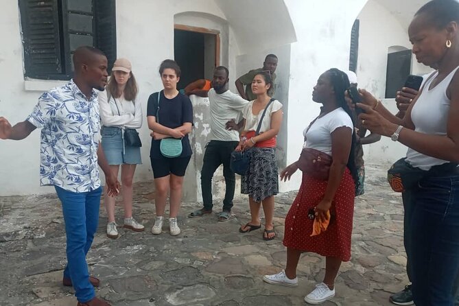 Ancestral and Slave History Tours in Cape Coast - Lunch, driving, and the rhythm of the day