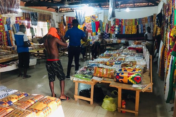 Bonwire Namimg Ceremony and Kente Tourist Center - Lunch and the practical value of the package