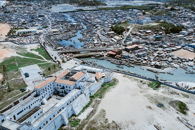 Cape Coast Castle, Assin Manso Slave River & Kakum Day Tour. - The seven bridges at Kakum National Park