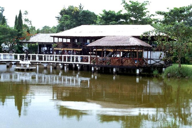 Cape Coast Day Tour From Accra - How the private format affects the day