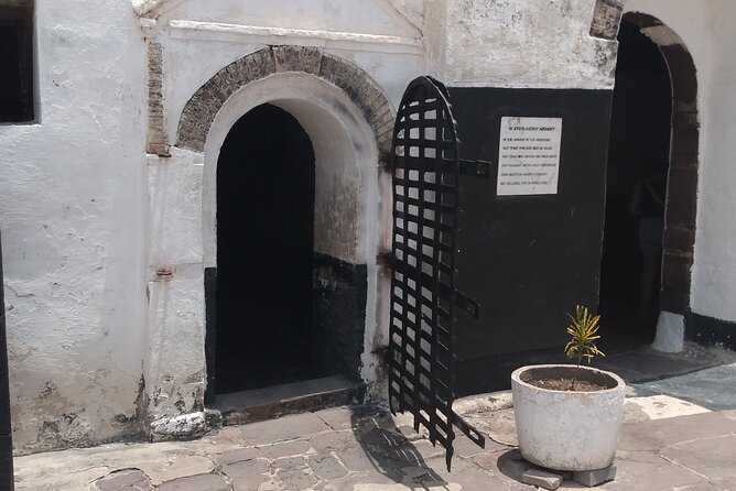 Cape Coast Day tour with Ekow - Lunch, countryside setting, and extra costs