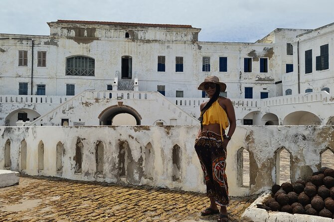 Cape Coast Tour (Slave market & river site) - Cape Coast Castle: confronting the architecture