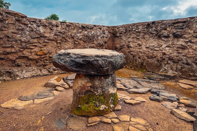 Day Adventure to Mole Park, Larabanga Mosque & Mystic Stone - Mole National Park: Two Hours With Ghana’s Wildlife
