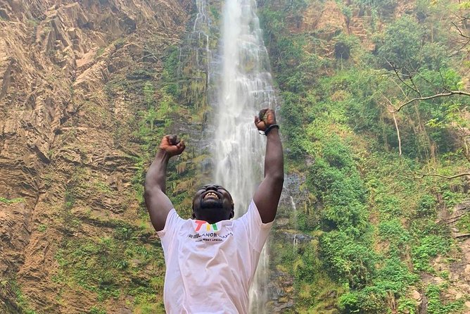 Discover Ghana - Wli Waterfalls, Mountain Afadjato, Monkey Sanctuary & Akosombo. - The 6:00 a.m. departure from Accra