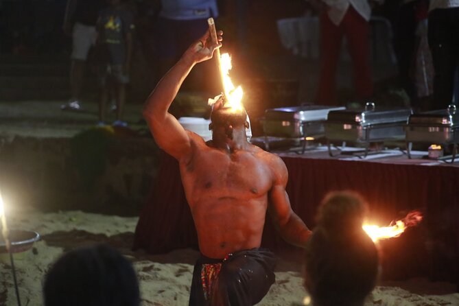 Explore Ghana Multi Day Tour - Day 2: Accra’s memorials, museums, and creative trades