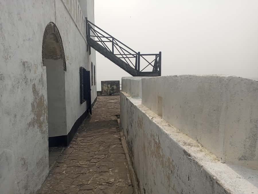 From Accra: Cape Coast and Elmina Castles Day Trip - Cape Coast Castle and its difficult rooms
