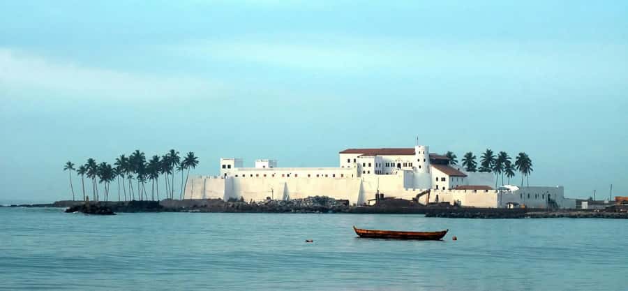 From Accra: Cape Coast Slave Dungeons Heritage Tour & Lunch - Why this day from Accra works