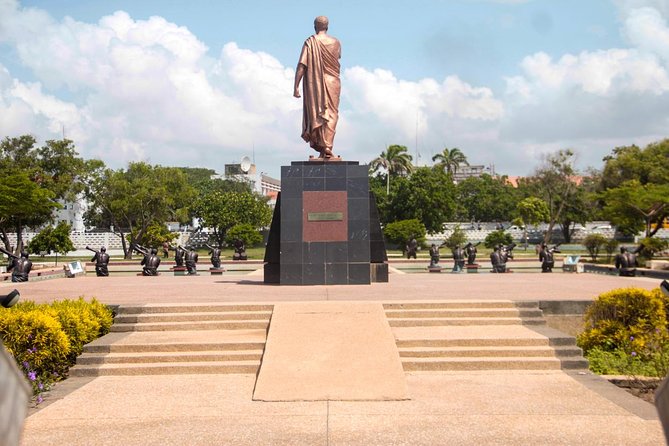 Full Day Accra Guided Tour - Makola Market: Accra’s most practical opening scene