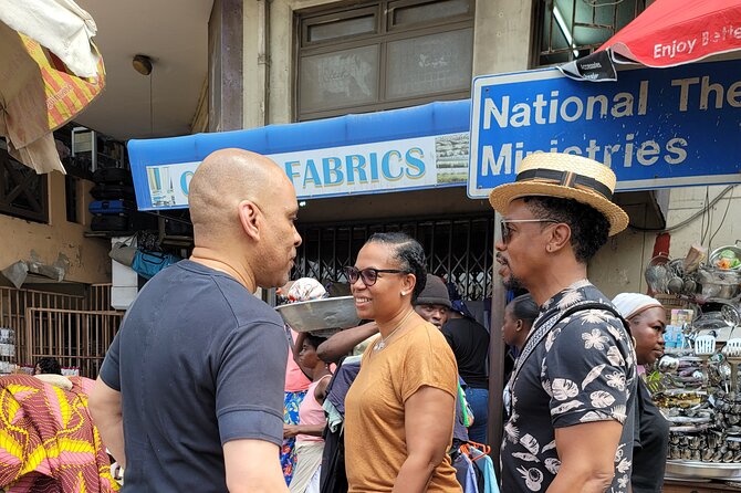 Half-Day Guided Fabric Tour in Ghana - Two hours inside Makola Market