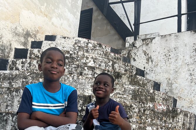 HERITAGE GHANA(Cape Coast Castles and Kakum National Park) - Leaving Accra in a private, air-conditioned vehicle
