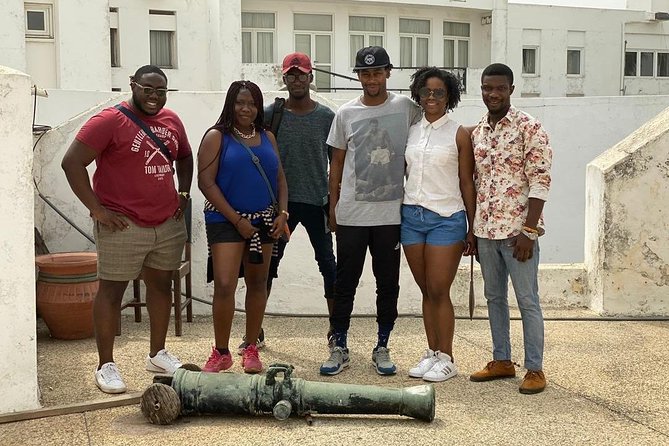 Know Ghana in 4 hrs - Accra City Tour - A quiet pause at Asomdwe Park