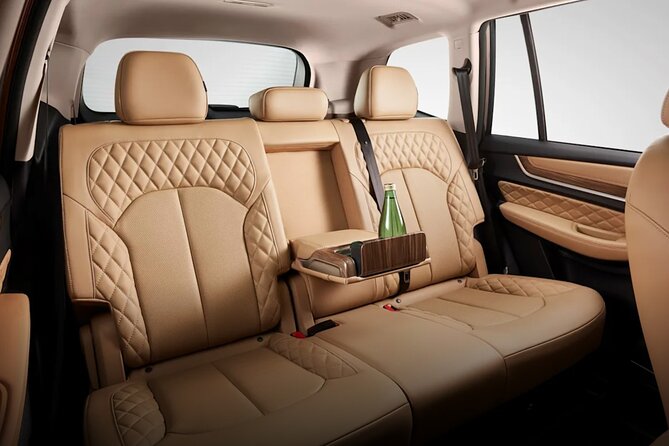 Private Airport Transfer to from ACC Kotoka by Business Car - The chauffeur service is the main value