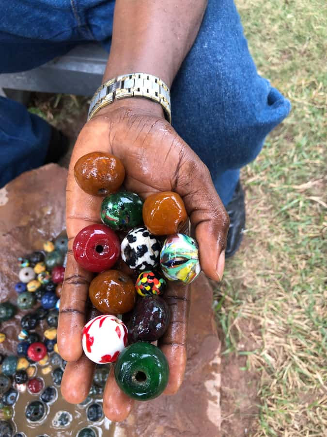 Traditional Beadmaking Workshop - The drive with Kofi and Kweku